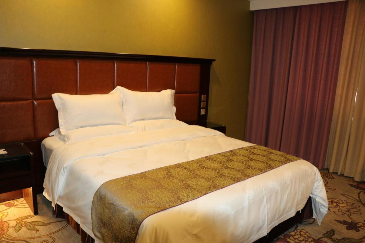 Hohhot Level Of Details Hotel Exterior photo